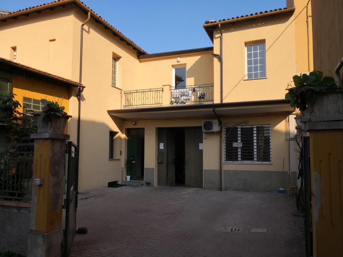 Morandi's Bed & Breakfast Bologna Bagian luar foto